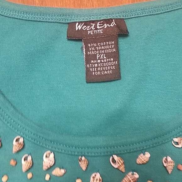 👕👸🐚 Seashell Scoop Neckline Top - Picture 3 of 8